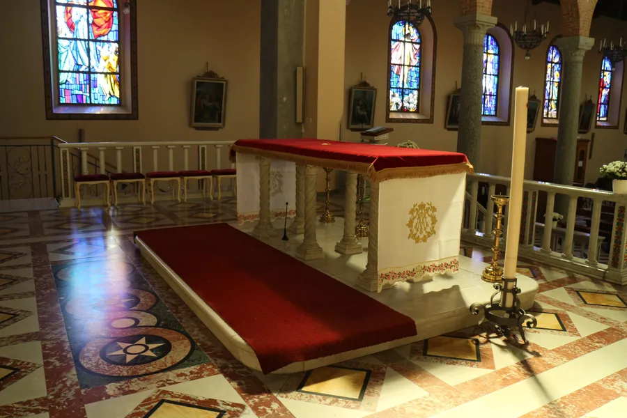 L'altare del Santuario
