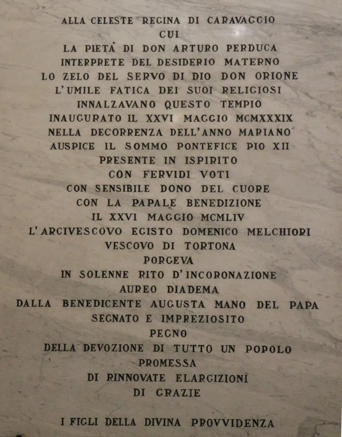 Lapide marmorea con iscrizione dell'inaugurazione del Santuario (1939)